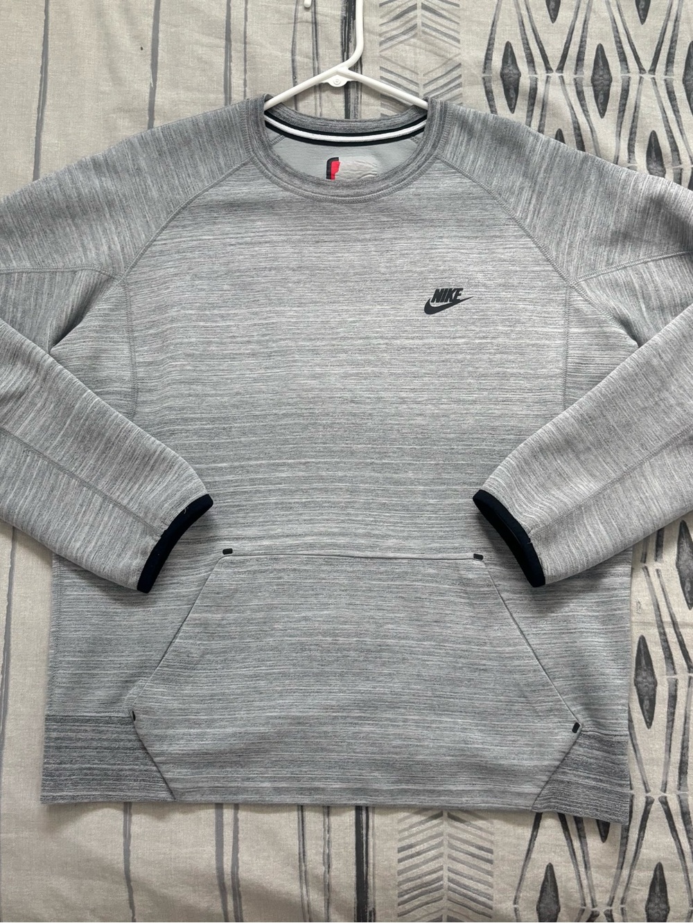 VINTAGE NIKE TECH FLEECE CREW SWEATSHIRT SIZE MEDIUM 585185 063